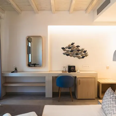 Lithos Luxury 4*