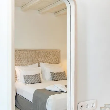 Lithos Luxury 4* Tínos