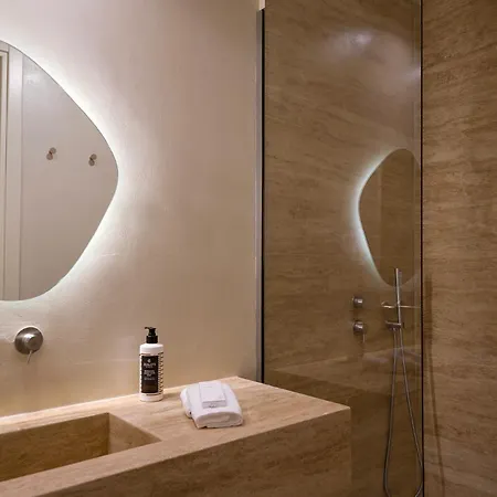 Lithos Luxury