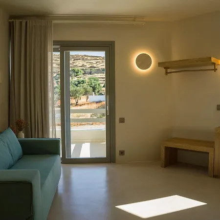 Lithos Luxury Hotel 4*