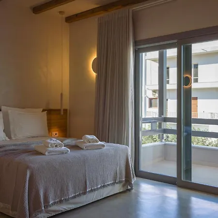 Lithos Luxury Hotel