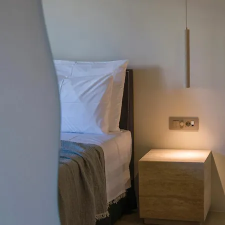 Lithos Luxury 4* Tínos