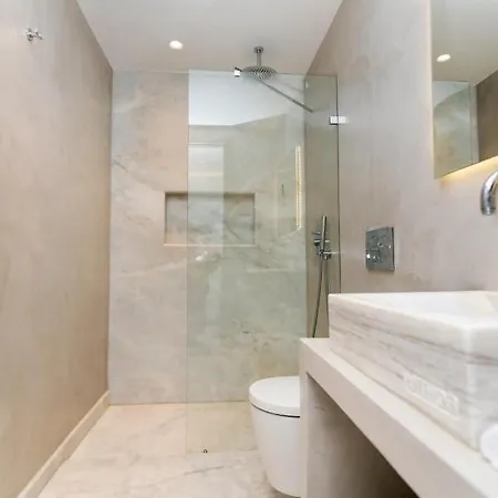 Szálloda Lithos Luxury Tínos