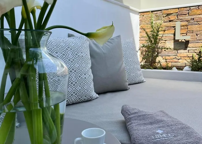 Lithos Luxury 4* Tínos